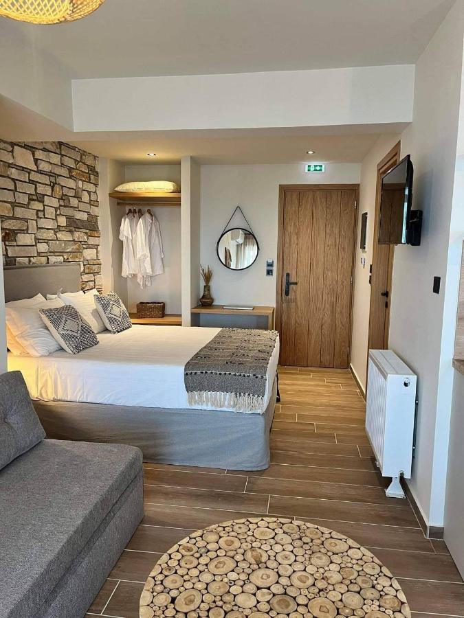Peri Elxis Luxury Suites Mourésion Esterno foto