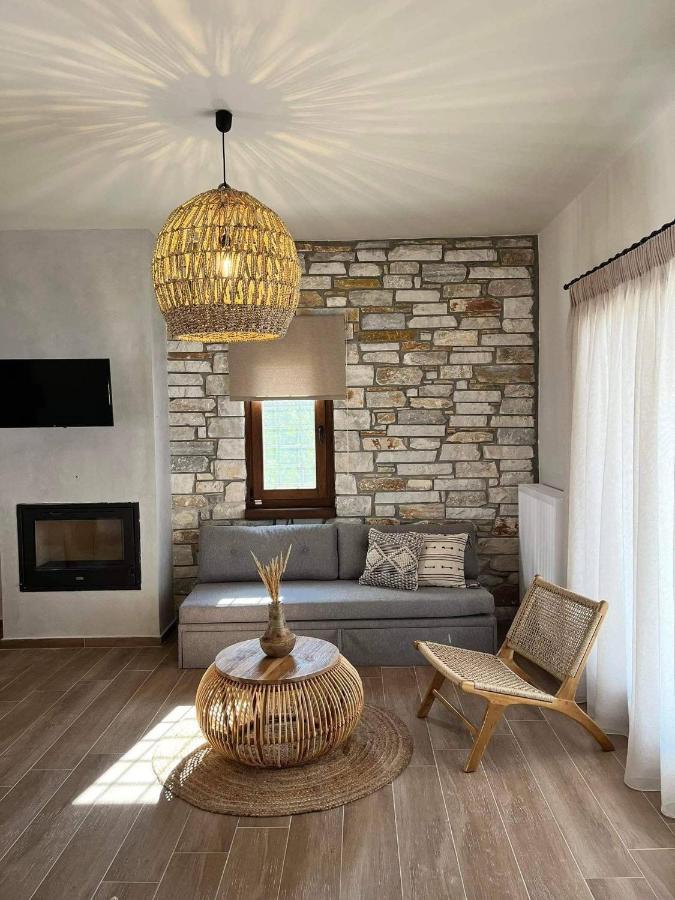 Peri Elxis Luxury Suites Mourésion Esterno foto